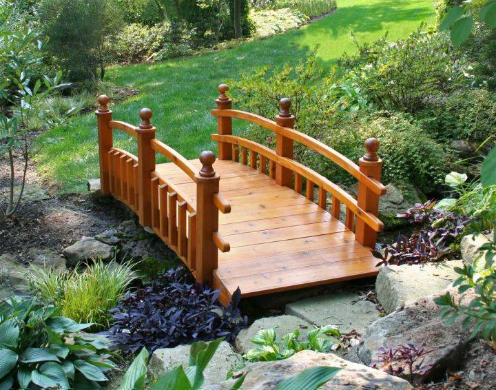 Elegant Wooden Garden Bridge