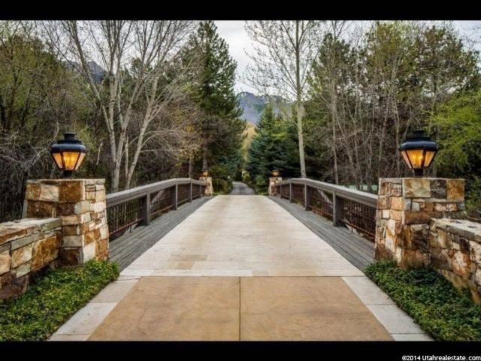 Fascinating Pool Bridge Ideas