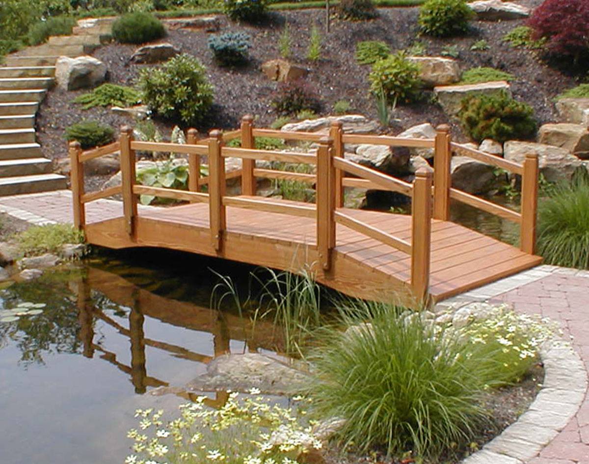 Wood Decoist Backyard Bridges