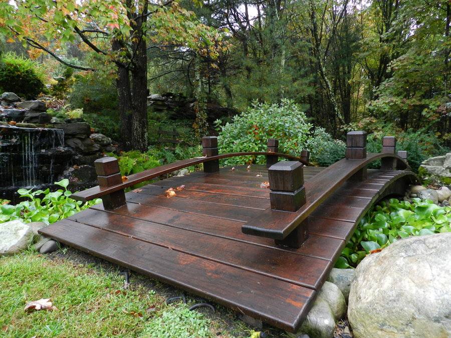 Incredible And Varied Garden Bridge Designs Garden Lovers Club
