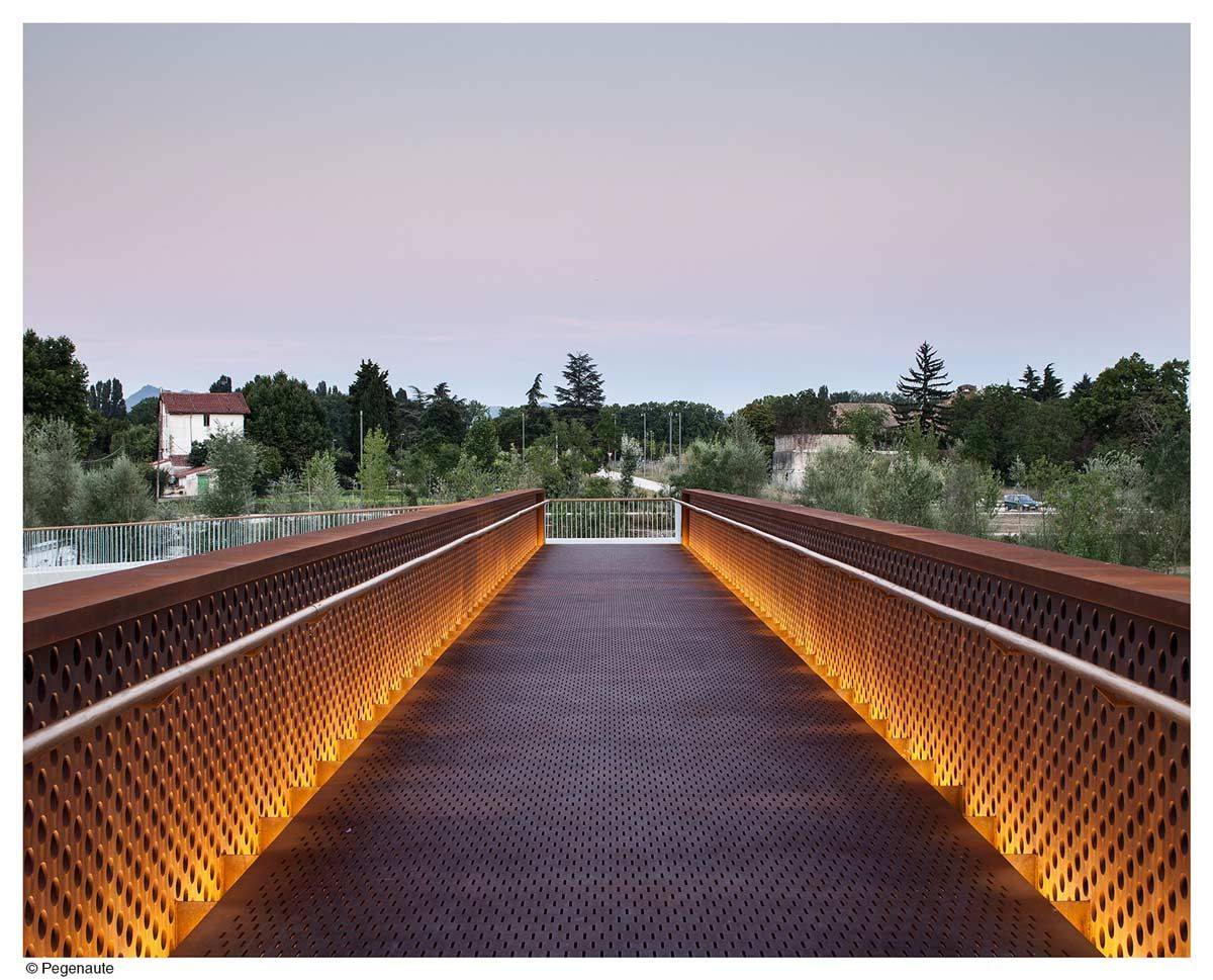 Amazing Garden Bridge Design Ideas