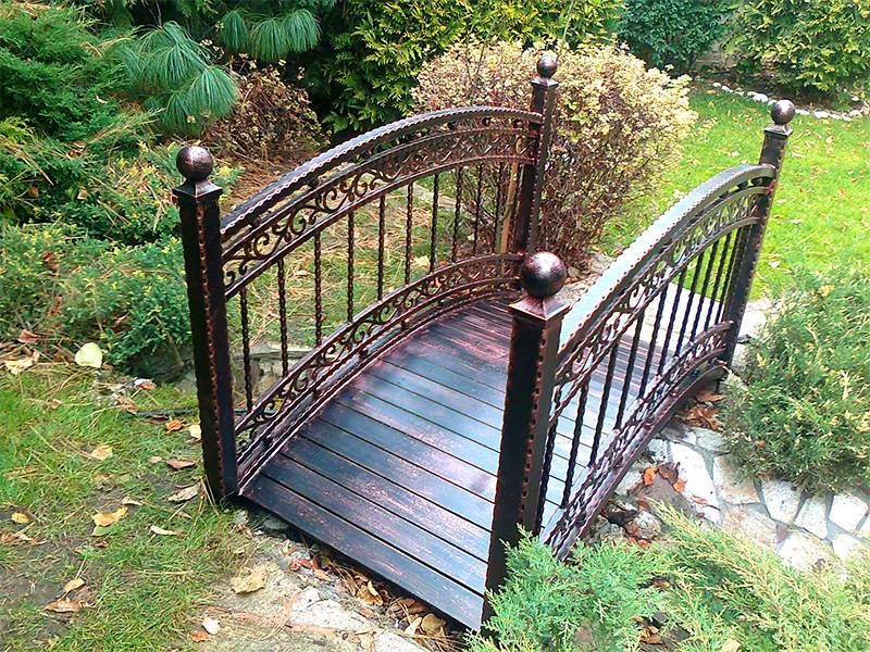 Incredible And Varied Garden Bridge Designs Garden Lovers Club