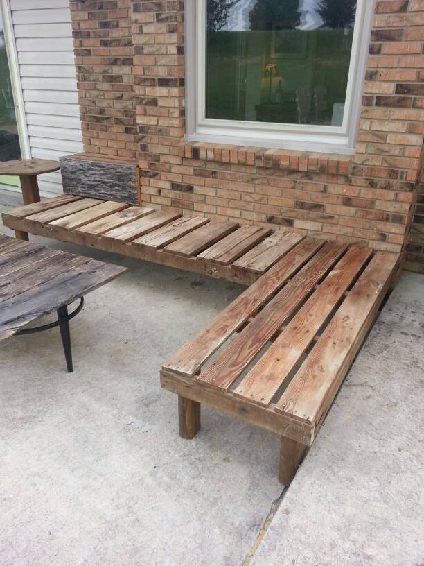 Outdoor Corner Bench Ideas