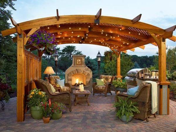 Rowlinson Oriental Wood Pagoda Patio Gazebo