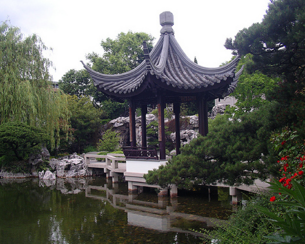Chinese Garden Decor Design