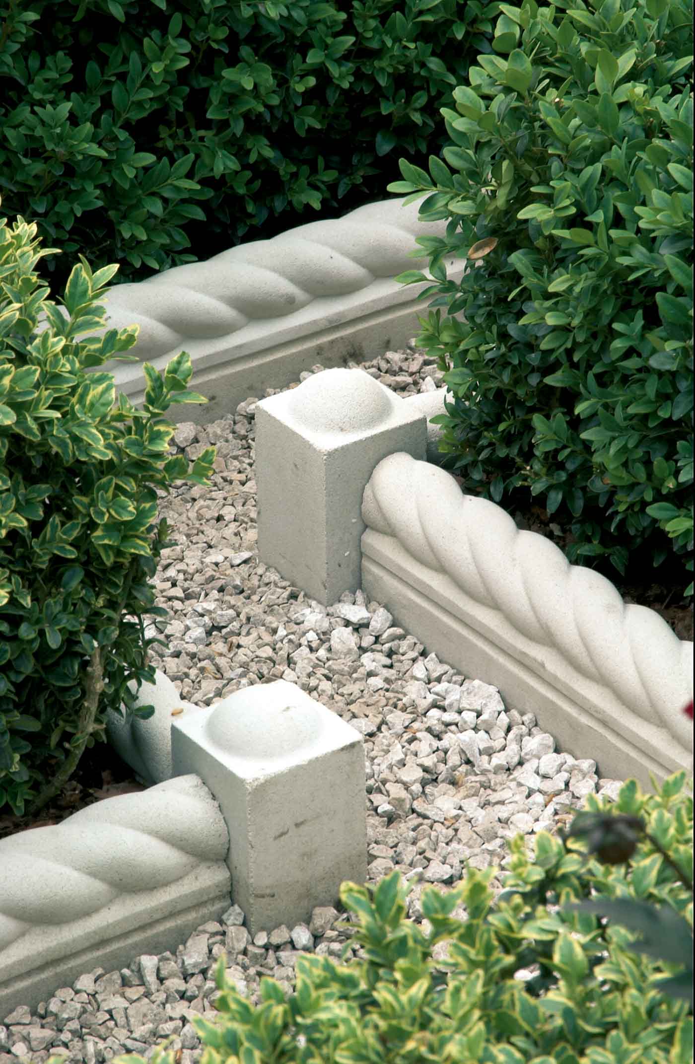 Scalloped Curved Garden Edging Stone Garden Design Ideas