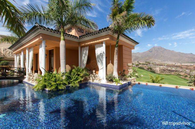 Great Private Villas