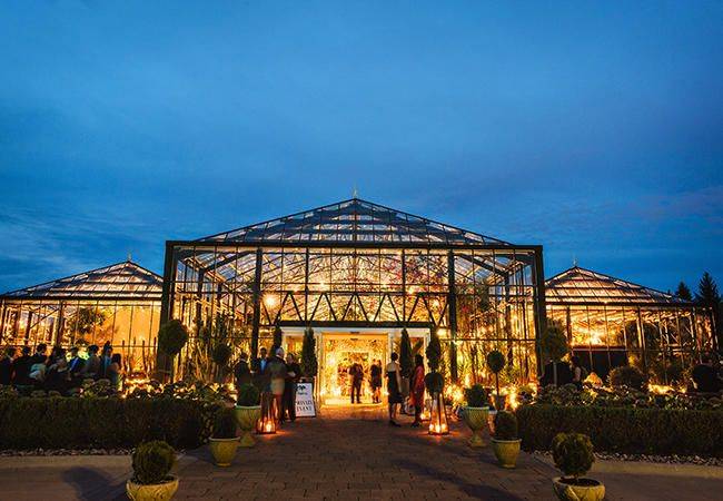 A Glassenclosed Botanic Garden Wedding