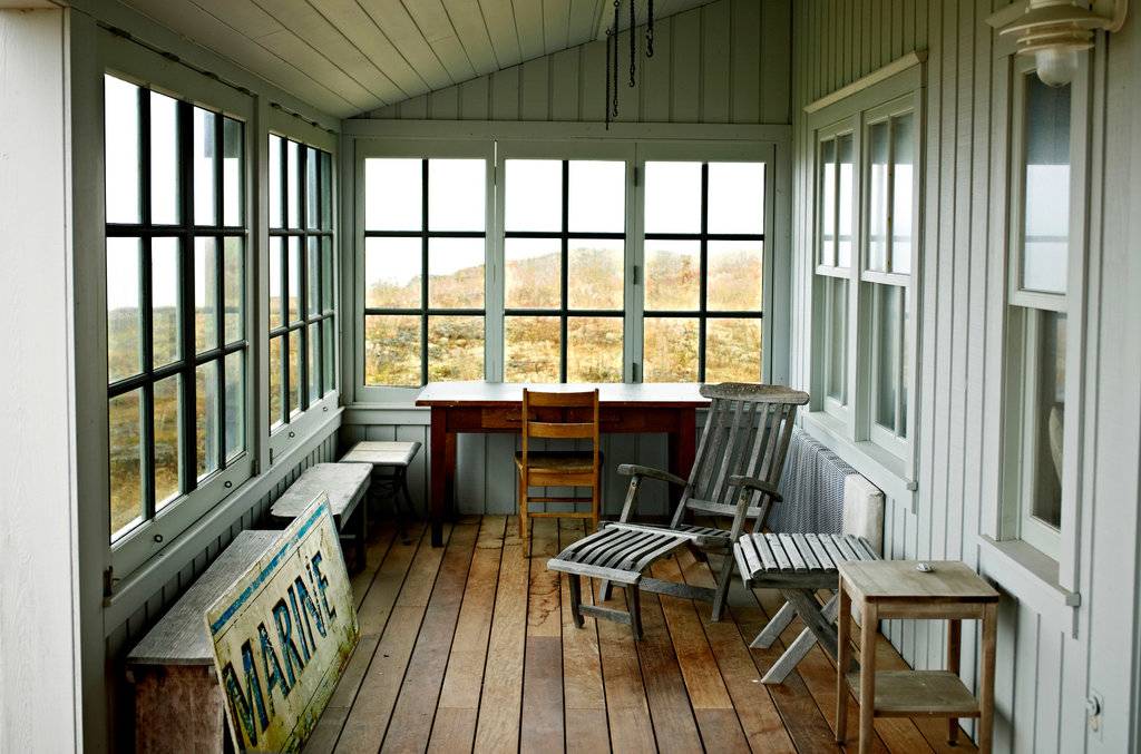 Spectacular Indooroutdoor Living Spaces Chairish Blog