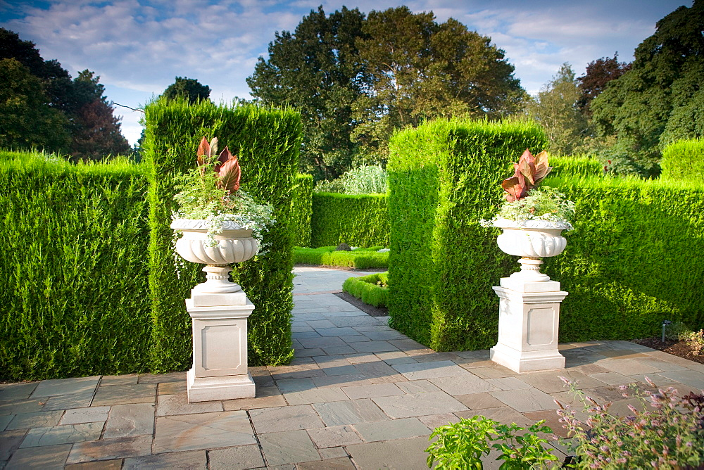 Flower Garden Near Niagara Falls Canada Garden Design