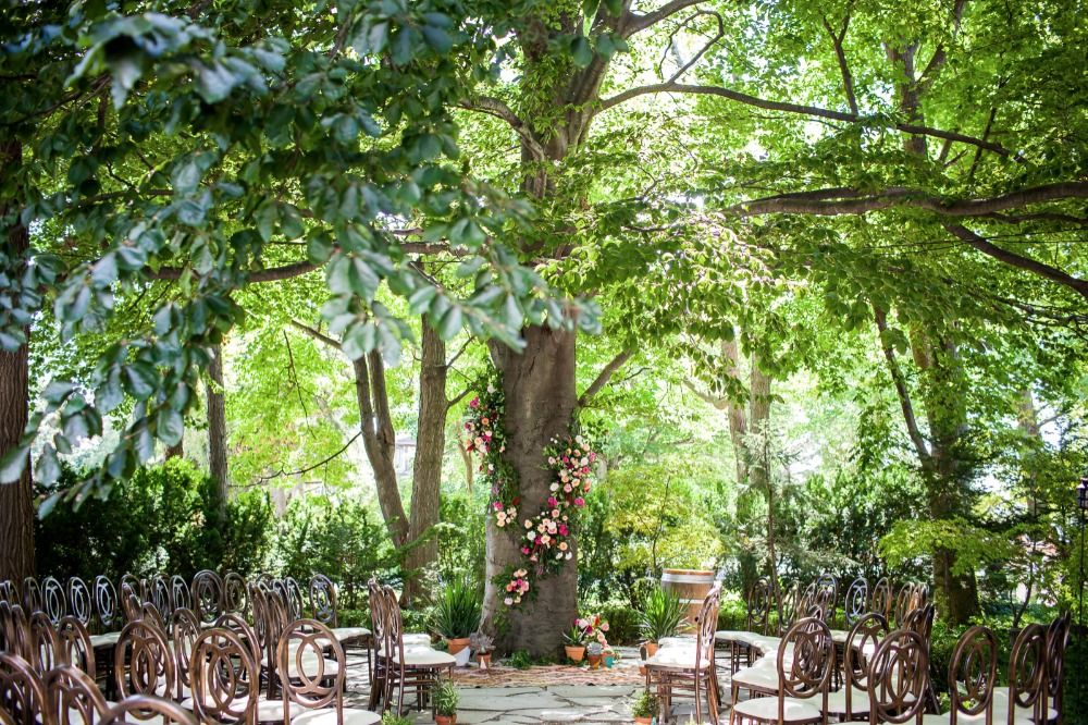 Southwestern Secret Garden Meets Niagara Falls Wedding