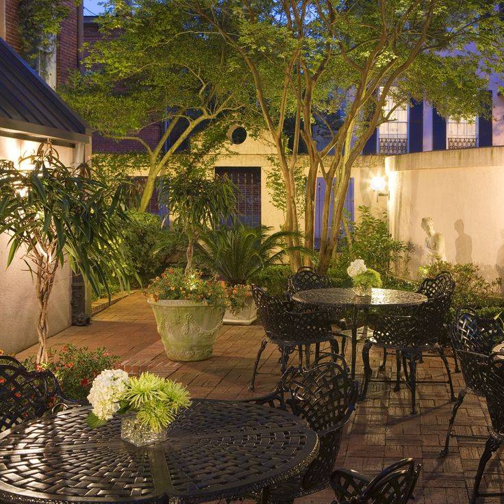 Savannah Courtyards