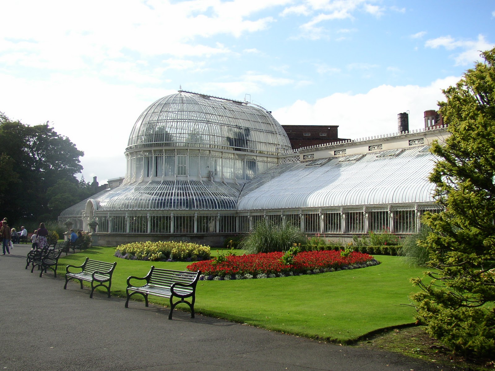 Belfast Botanic Gardens And Palm House Belfast Discover Northern