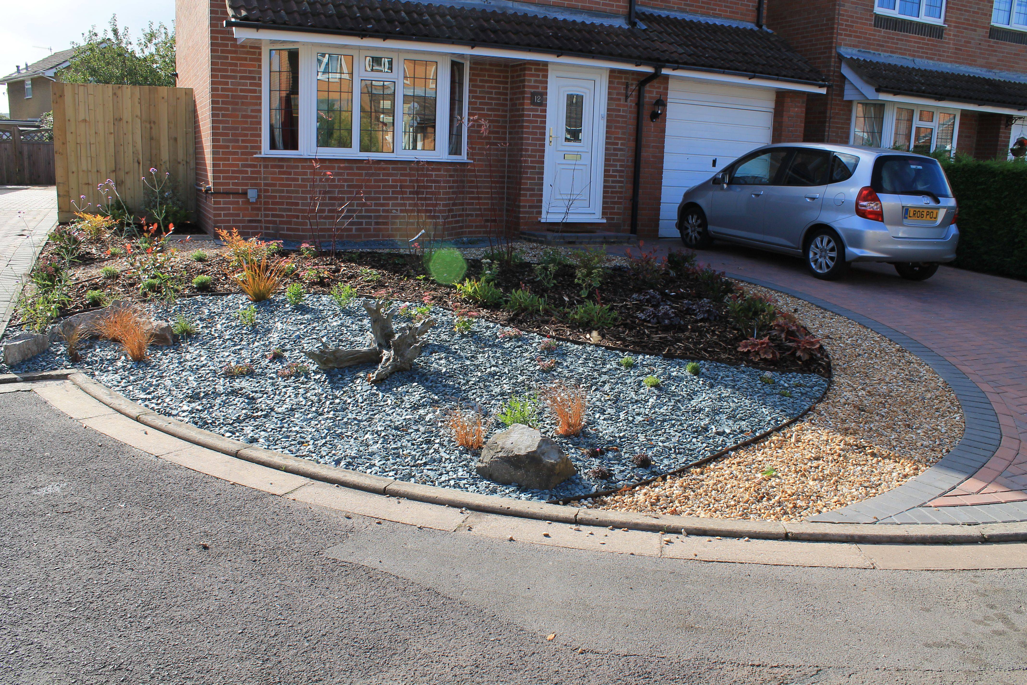 Creative Driveway Landscaping Ideas