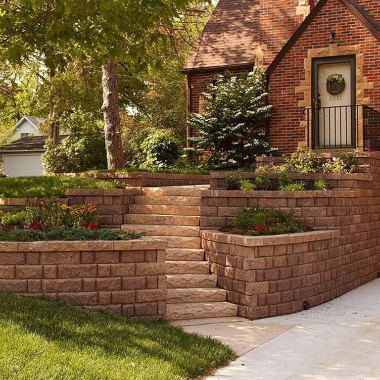 Mountain View Stone Retaining Wall Front Yard