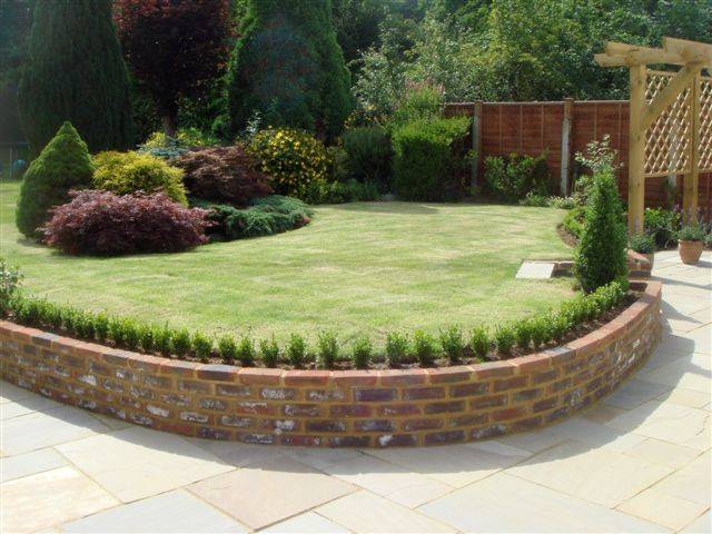 Backyard Retaining Wall Ideas And Terraced Gardens Photos Home