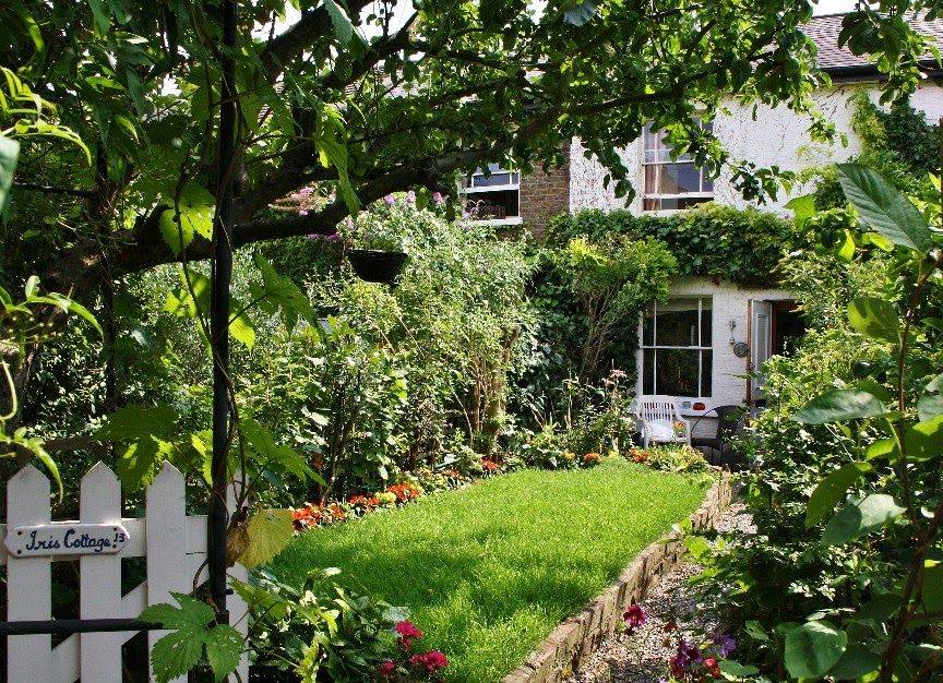Beautiful Small Garden Designs