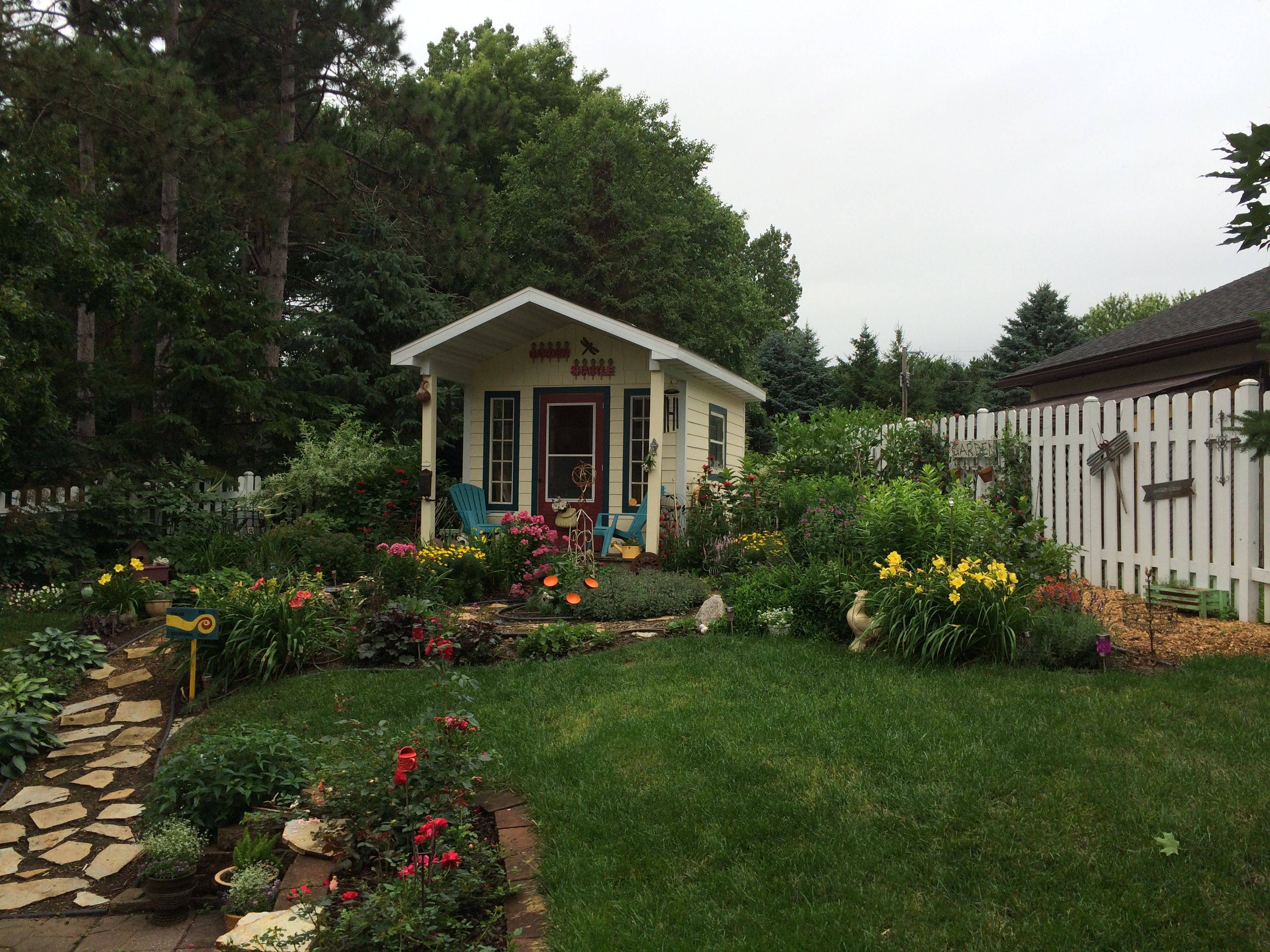 Lovely Cottage Garden Design Ideas