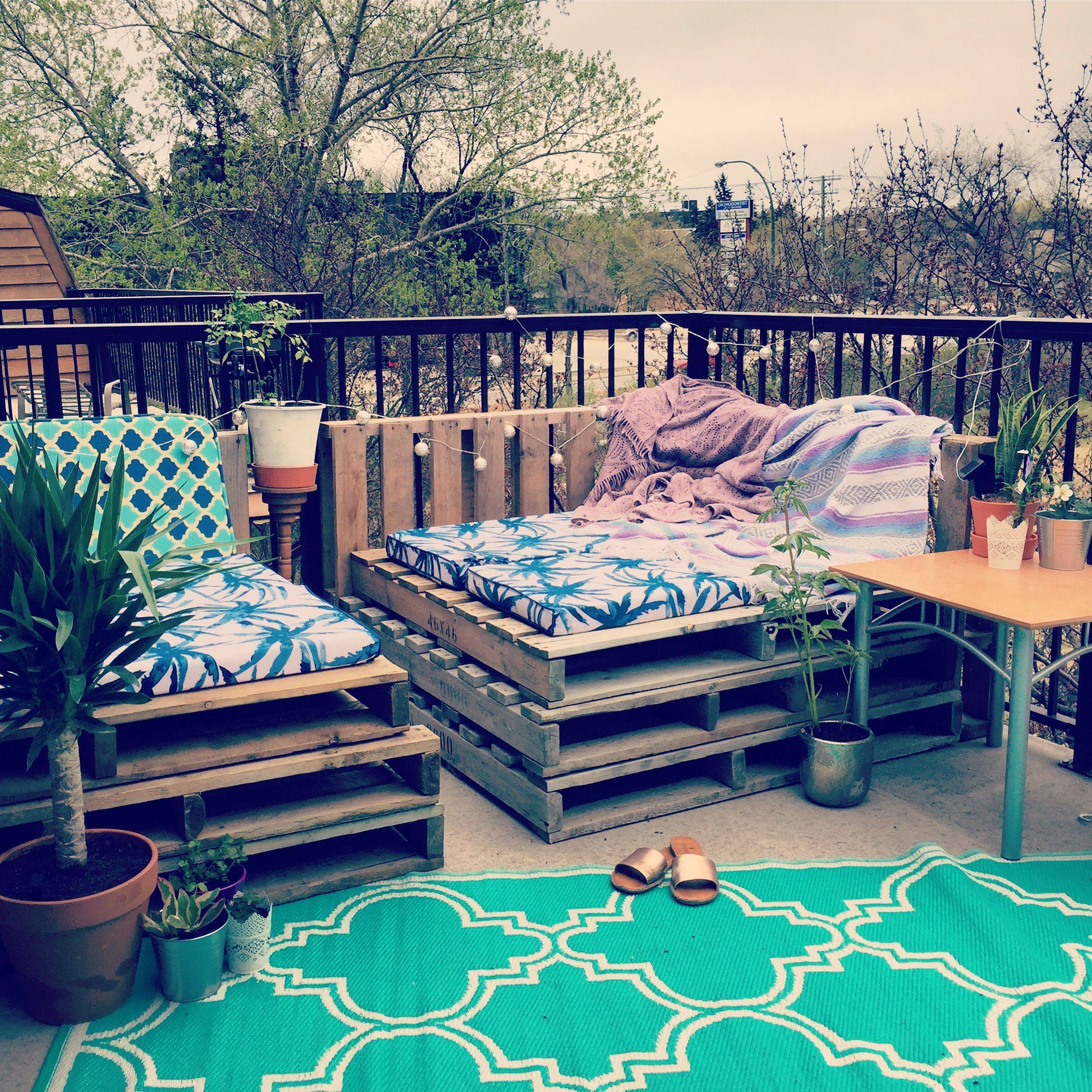 The Coziest Outdoor Seating Ideas