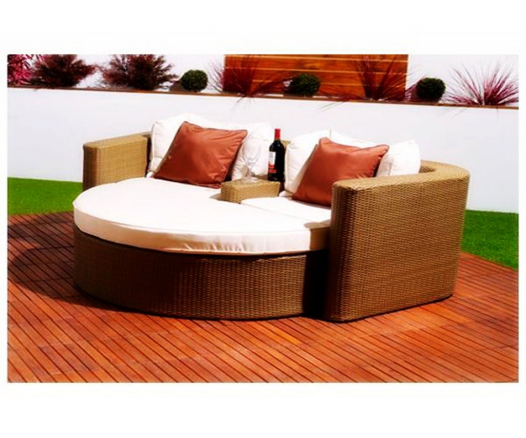 Luxury Rattan Garden Sofas