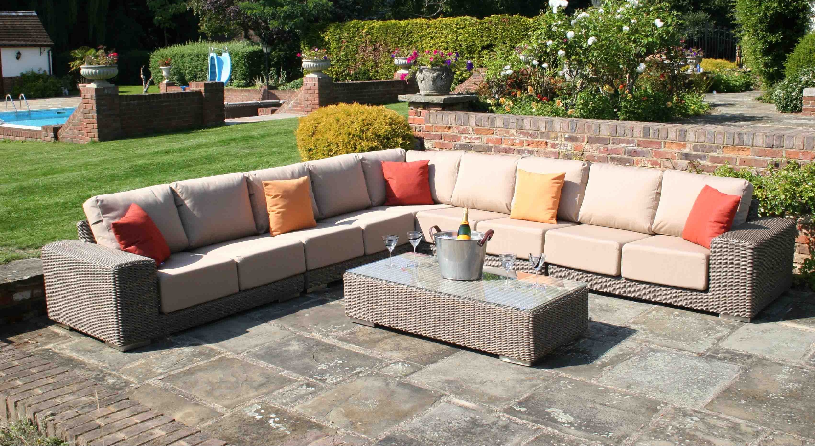 Modern Rattan Outdoor Sofa Set