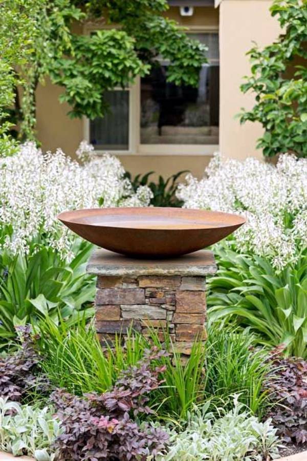 Inspiring Bird Bath Design Ideas