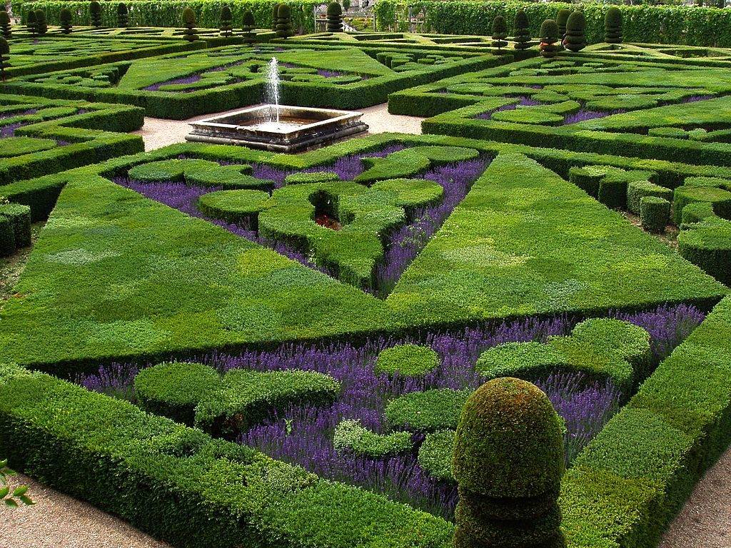 Small Formal Garden Ideas