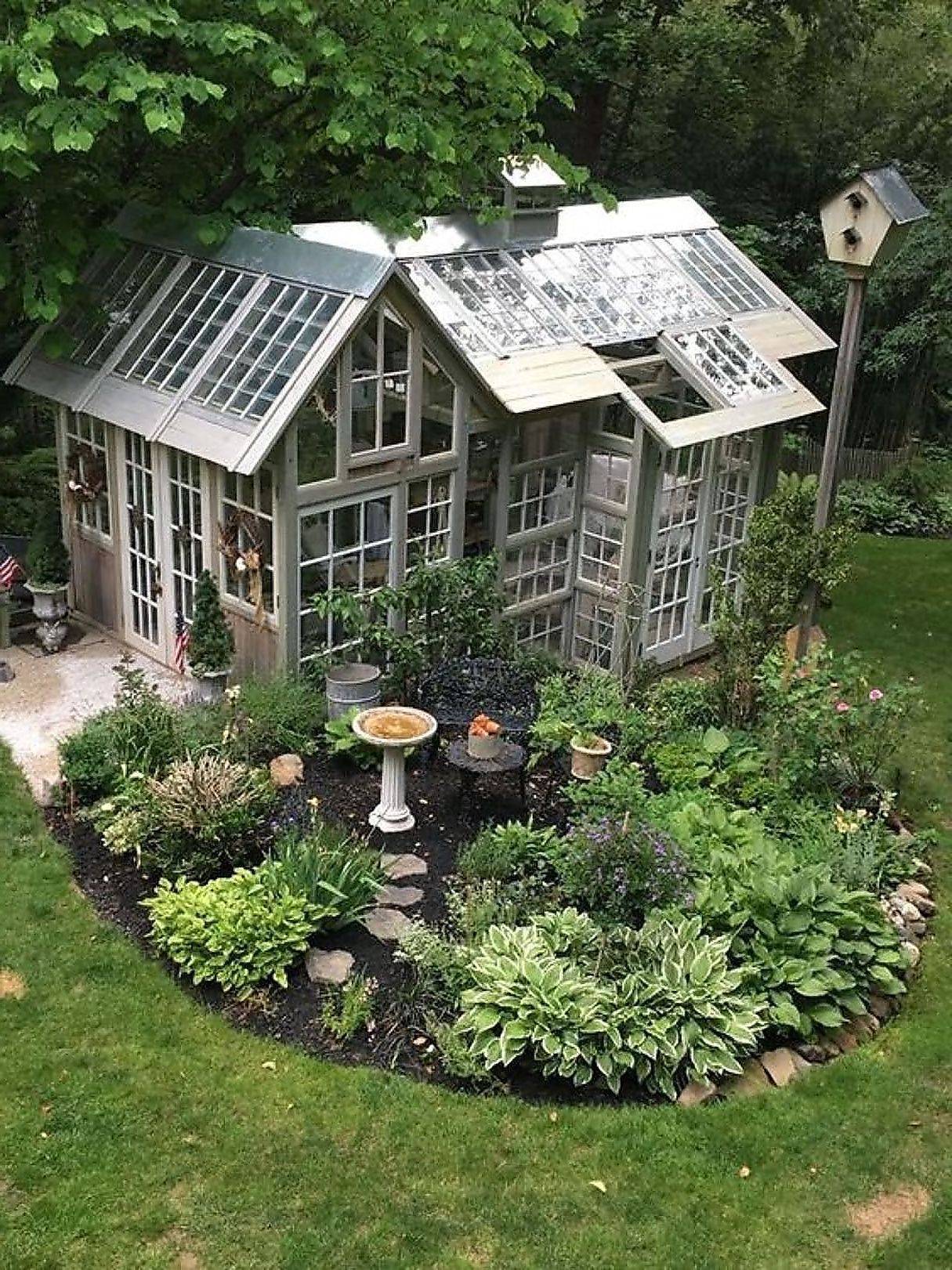 Brilliant French Country Garden Decor Ideas