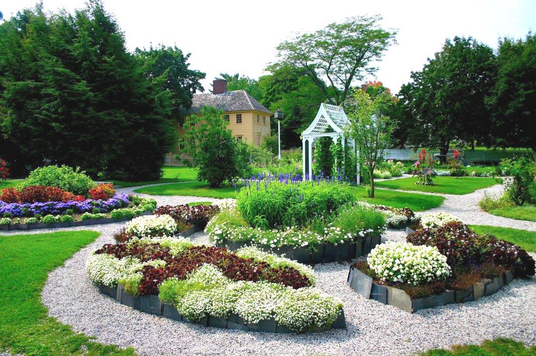A Semiformal Garden Restoration