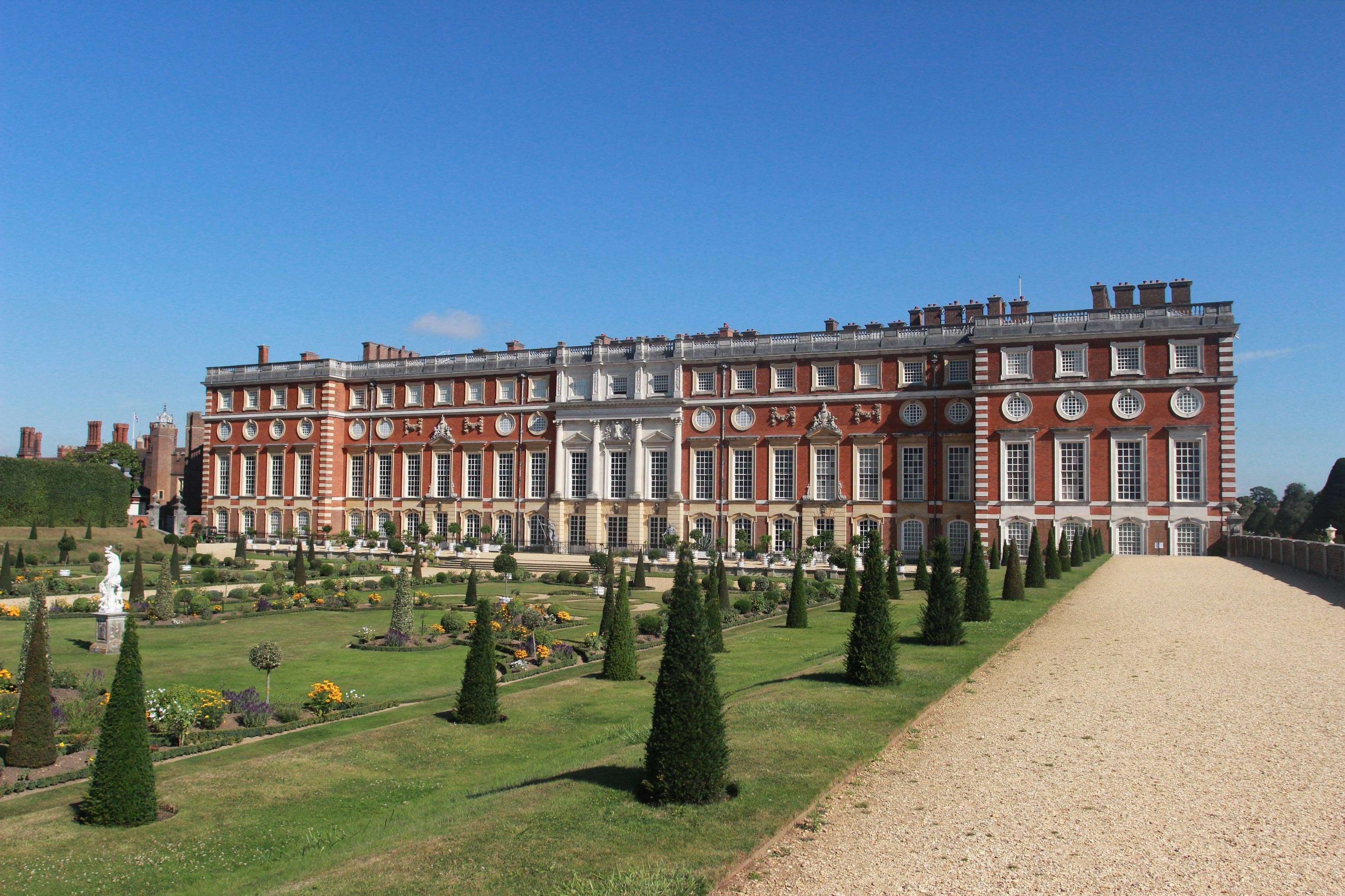 Hampton Court Palace Gardens