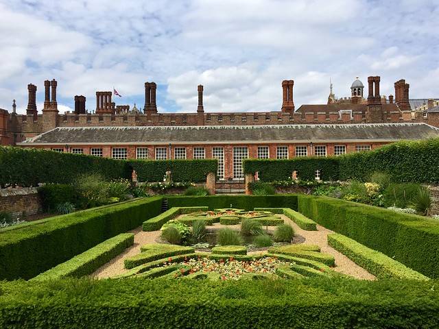 Garden Centre Hampton Court