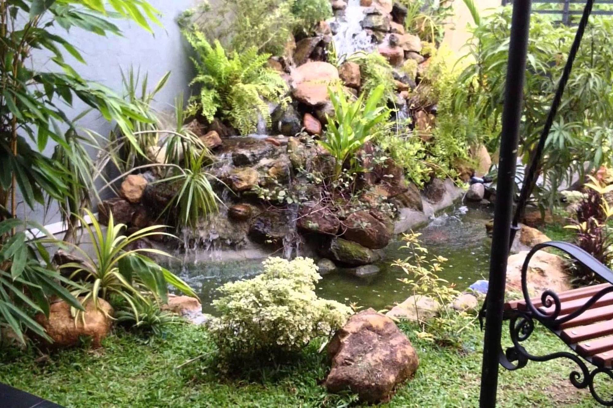 Sri Lanka House Landscape Border