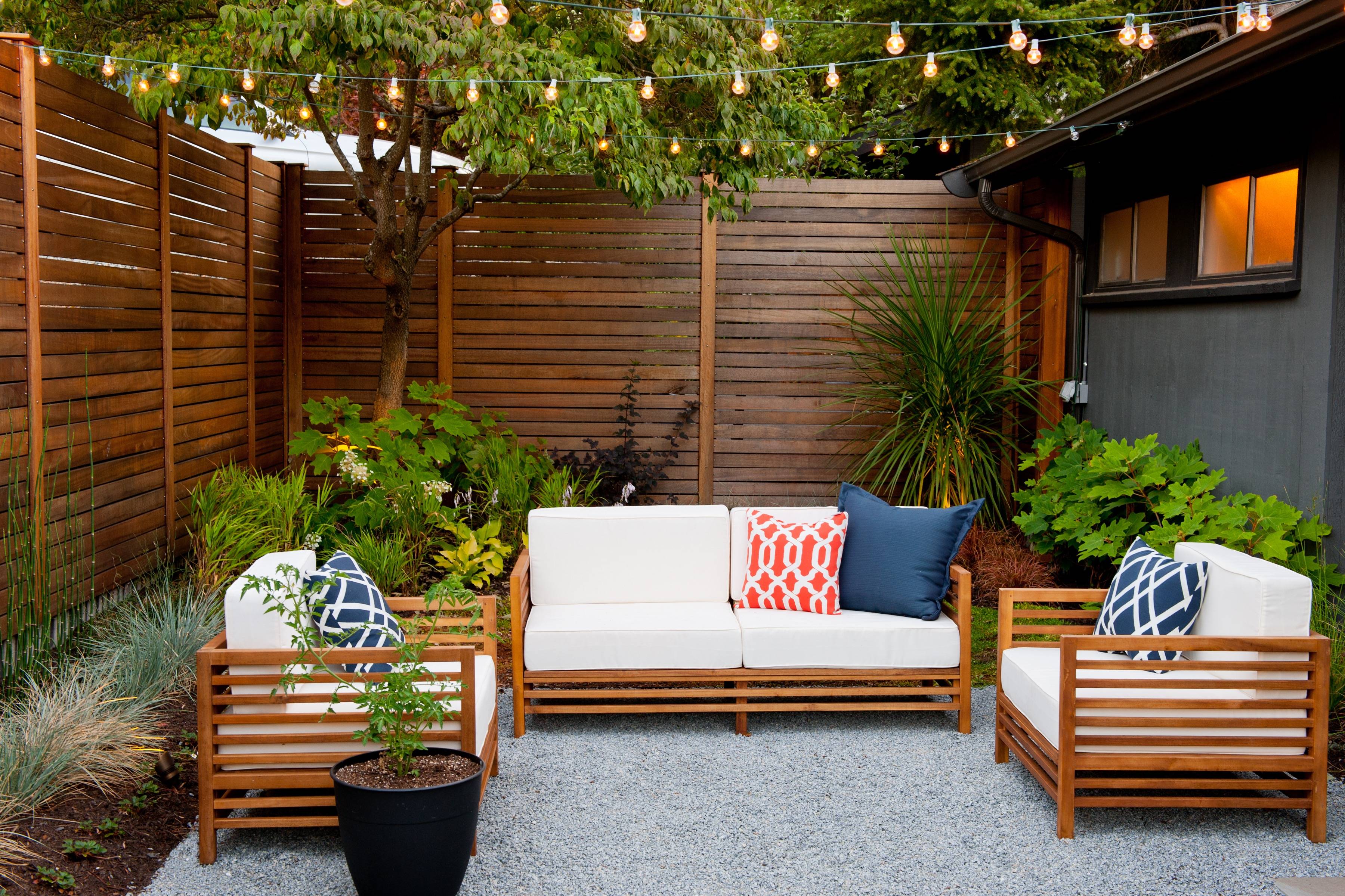 Cool And Cozy Small Backyard Seating Area Ideas Page