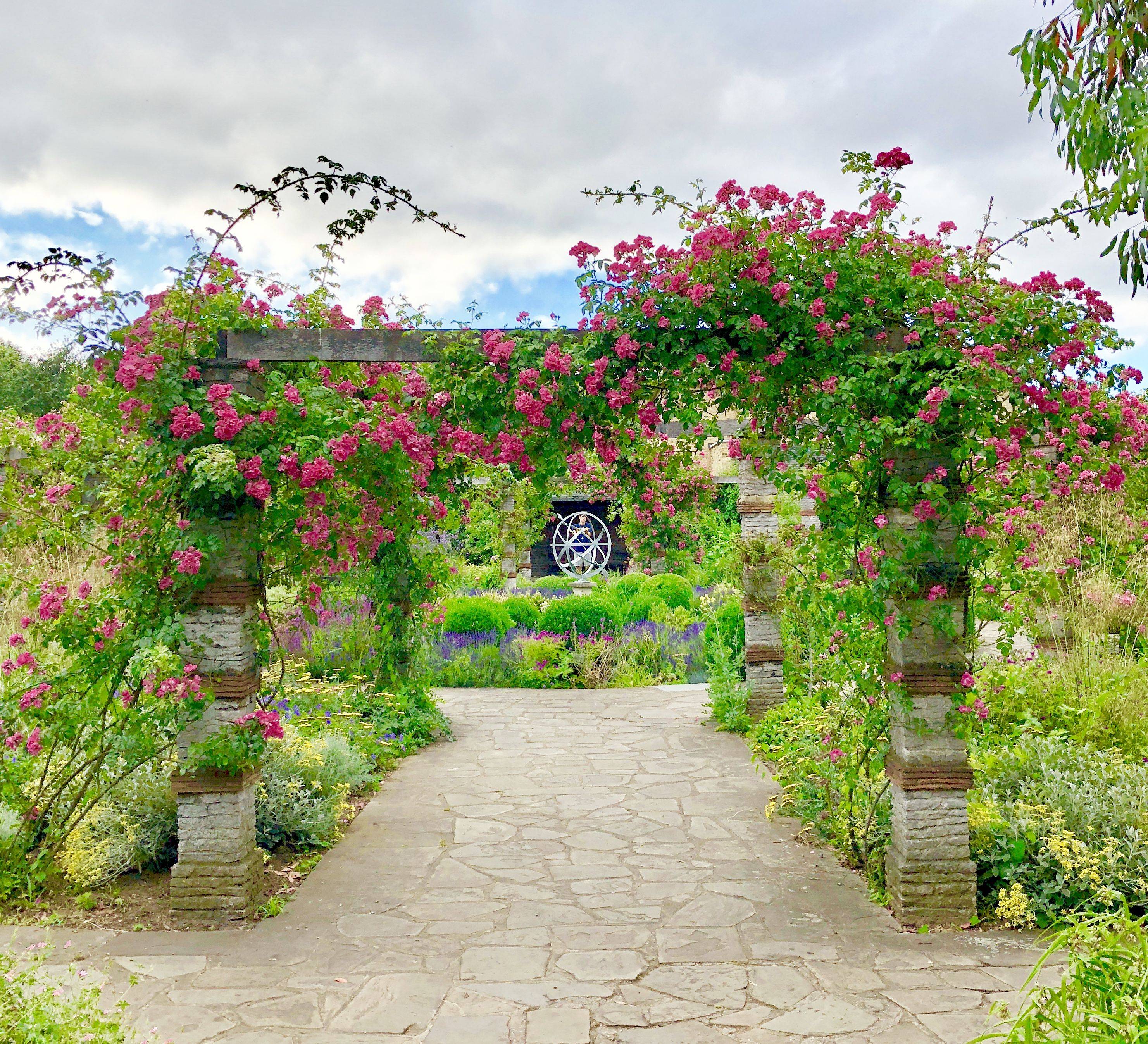 Londons Secret Gardens