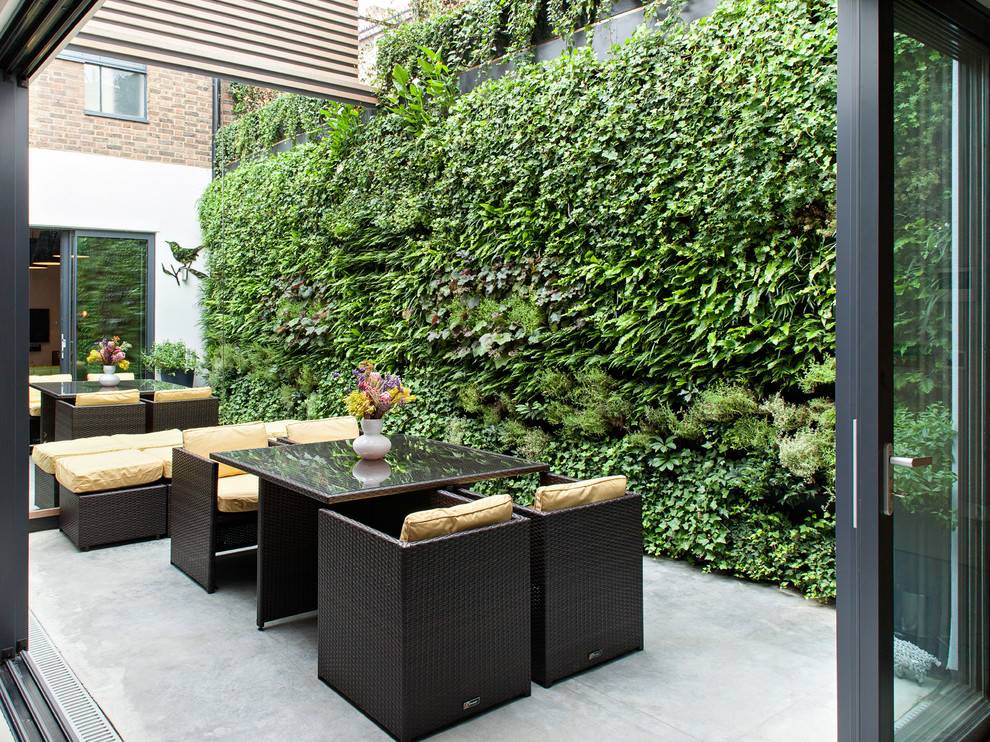 25 Outdoor Garden Wall Design Ideas To Consider | SharonSable