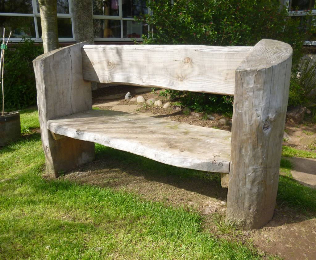 Fantastic Outdoor Bench Ideas