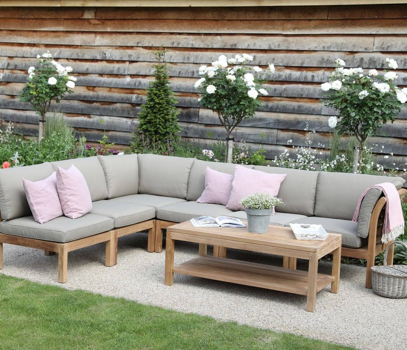 Skyline Design Bisham Day Bed Sofa Set Outdoor Sofa Bed