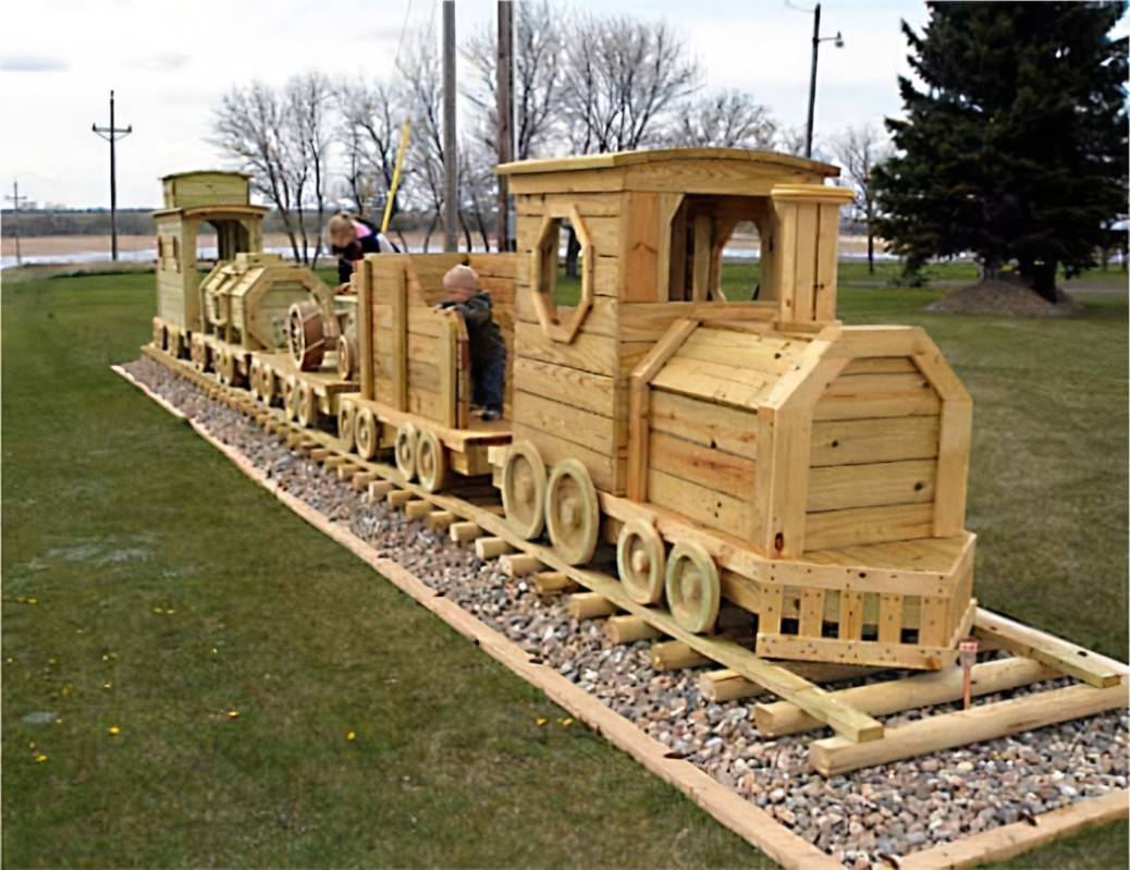 Wooden Backyard Railroad Train Model Trains