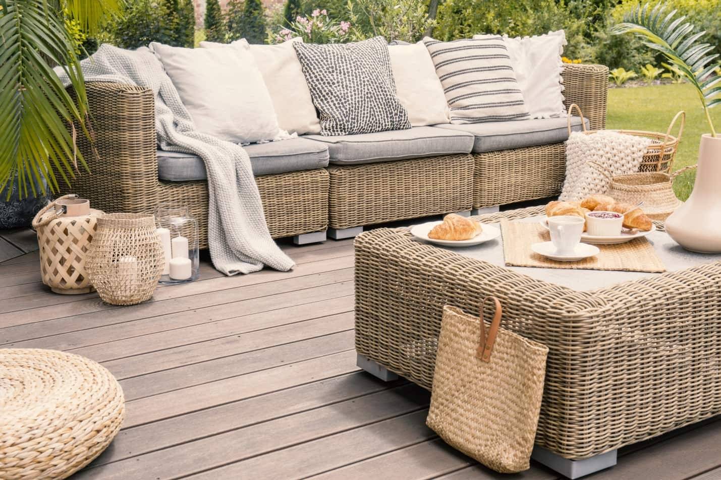 Outdoor Garden Furniture Designs