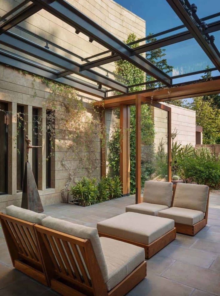 Conservatory Lean