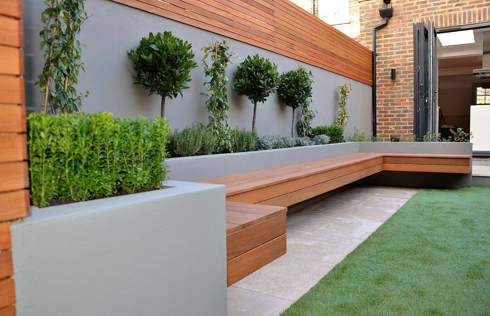 Simple Modern Court Yard Garden Designer Battersea Fulham Chelsea