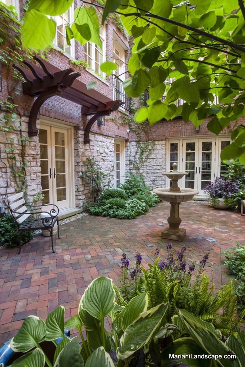 Wonderful Courtyard Garden Design