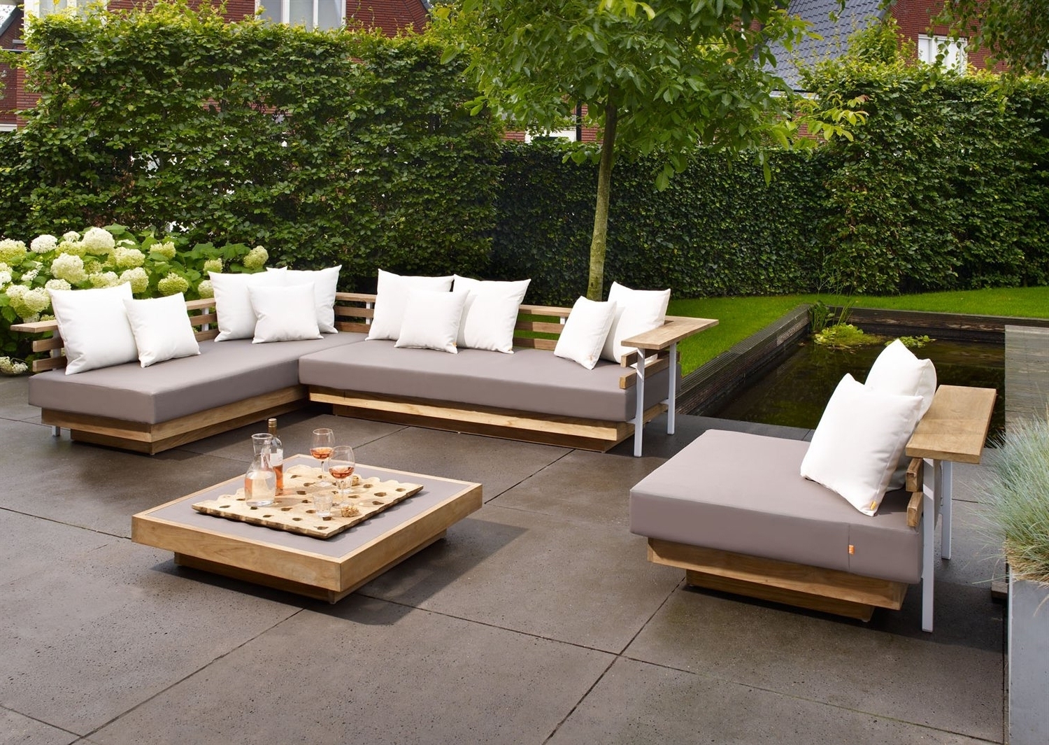 Modern Outdoor Furniture Ideas