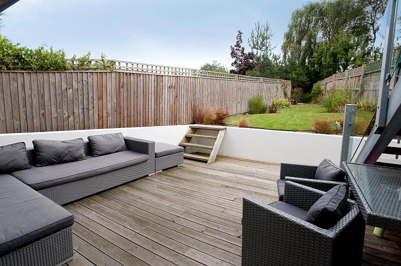 Modern Japanese Garden Rodmersham Green Build