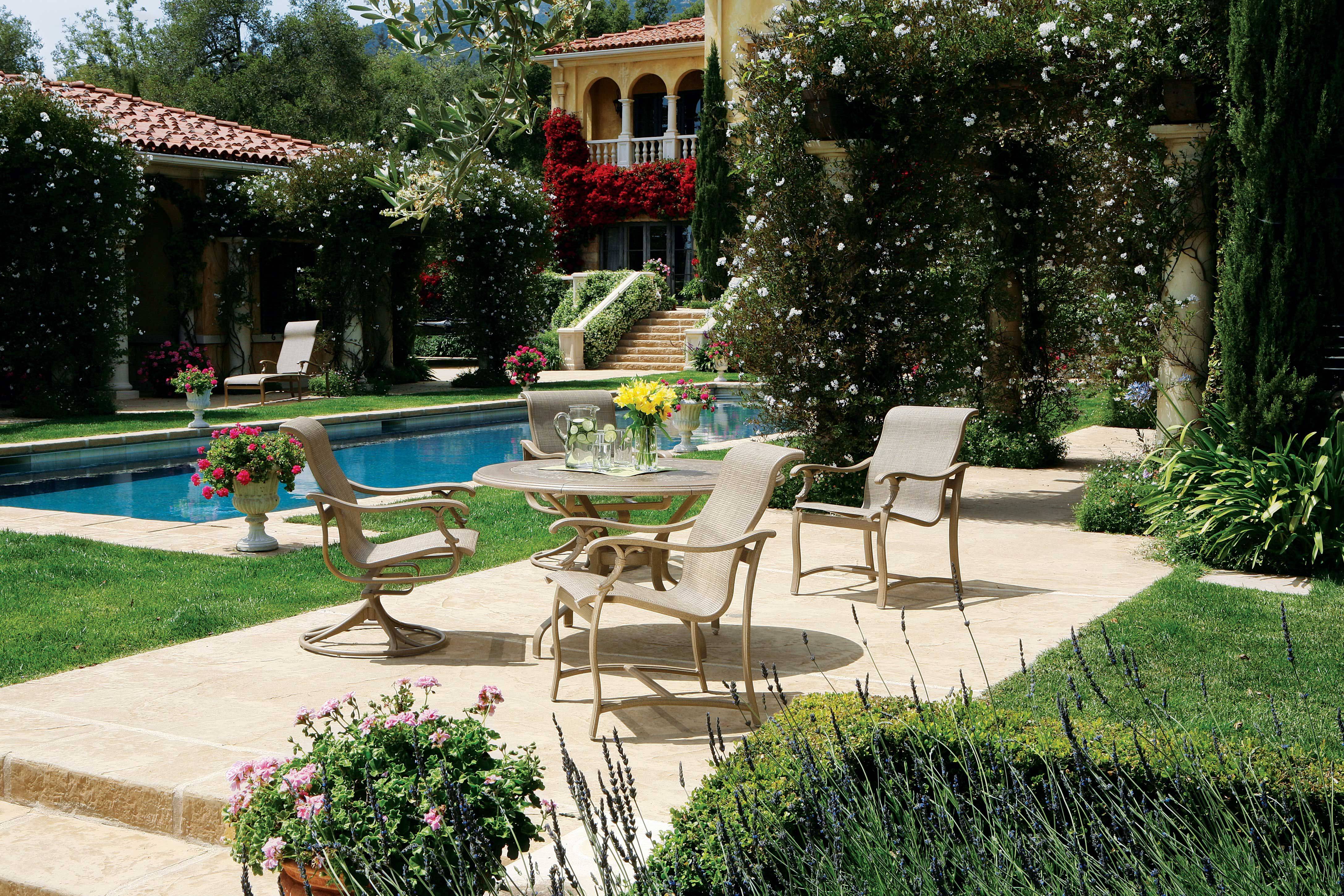 Porta Forma Modern Outdoor Furniture