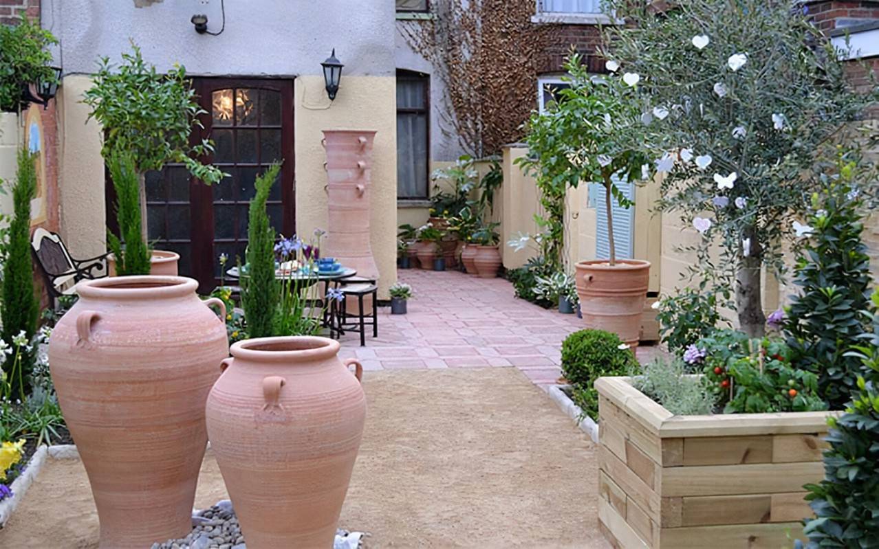 Mediterranean Patios