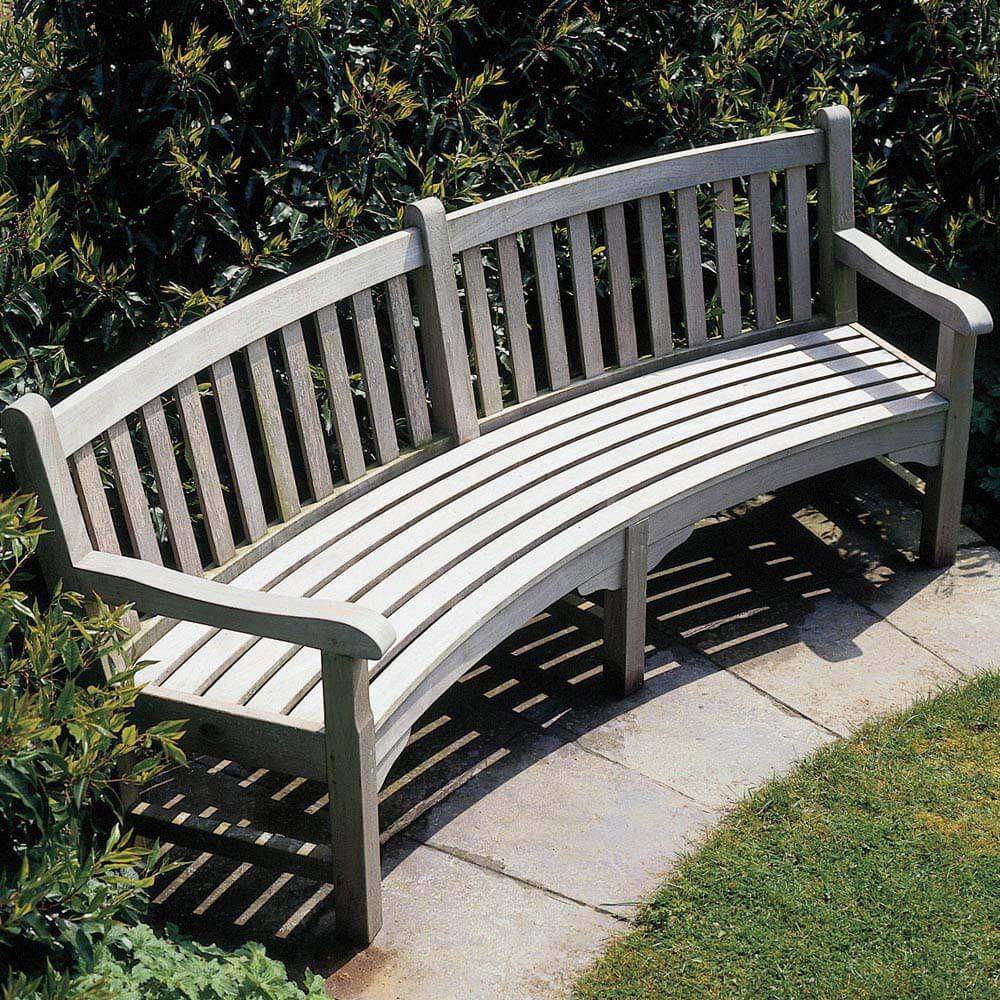 Coral Coast Pleasant Bay Curved Slatback Outdoor Wood Bench White