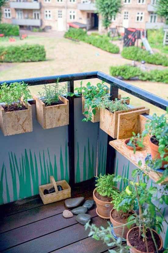 Small Balcony Gardens