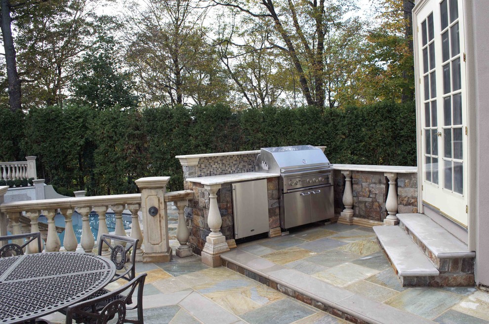 Outdoor Kitchen And Pizza Oven