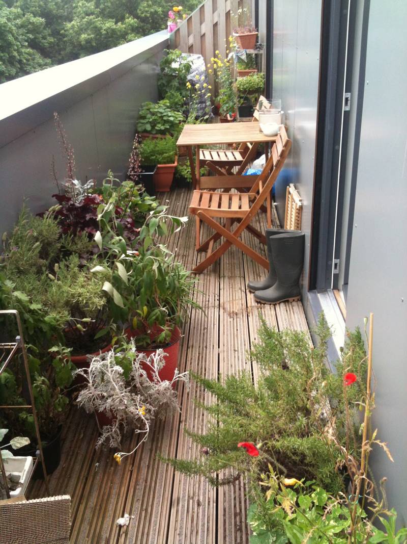 Small Apartment Balcony Garden Design Ideas